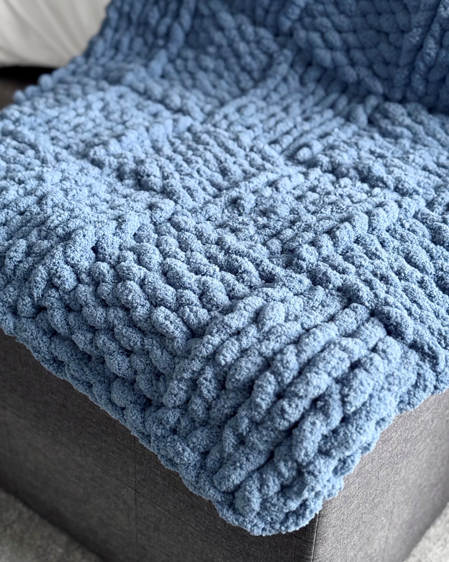 Hand-Knit Chunky Blanket (Patch style)