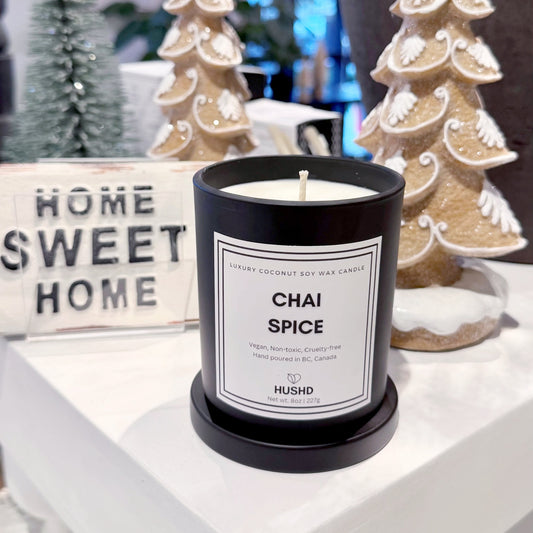 Chai Spice candle made with vegan coconut soy wax, perfect Christmas gift with cozy cinnamon and vanilla fragrance, order yours now.