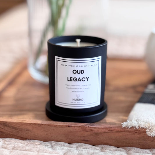 Discover the sweet musky scent with floral top notes of this luxurious coconut soy candle - handmade in Canada. 